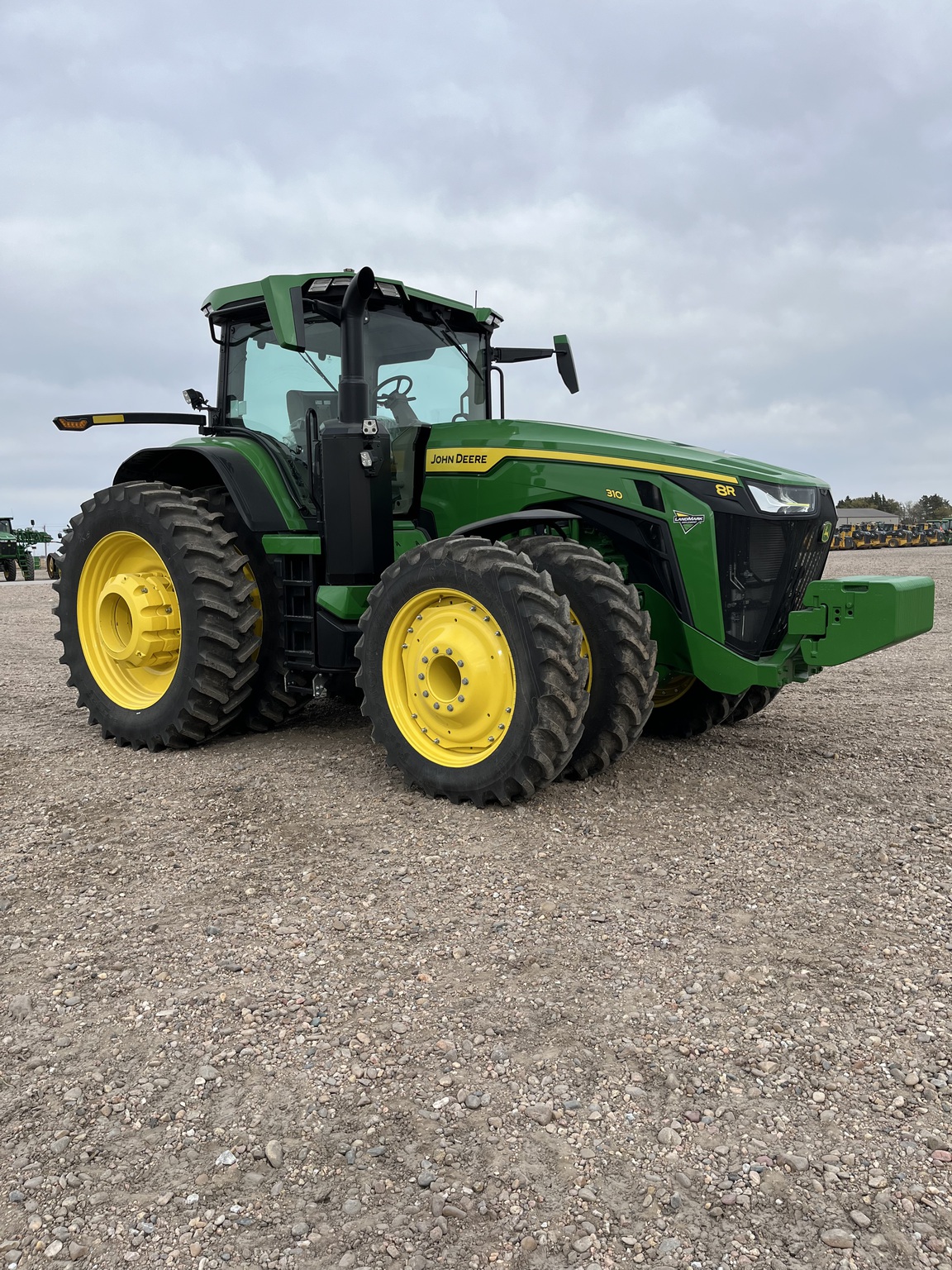 2025 John Deere 8R 310 Image 1
