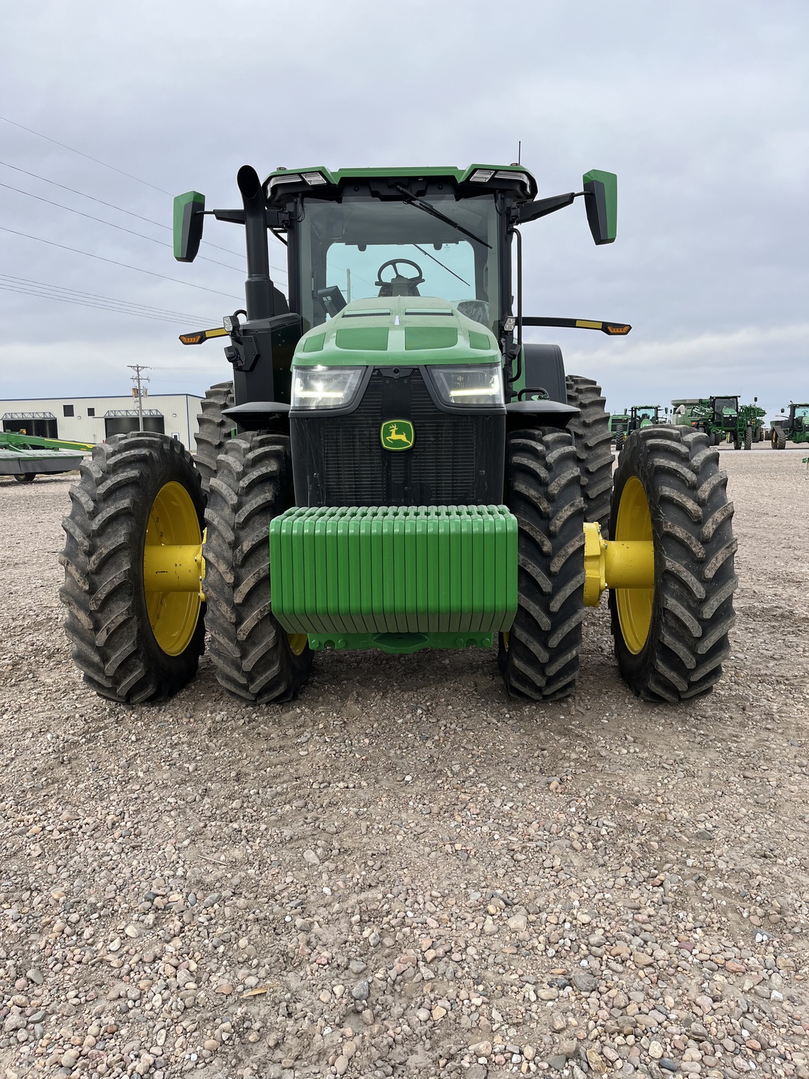 2025 John Deere 8R 310 Image 2