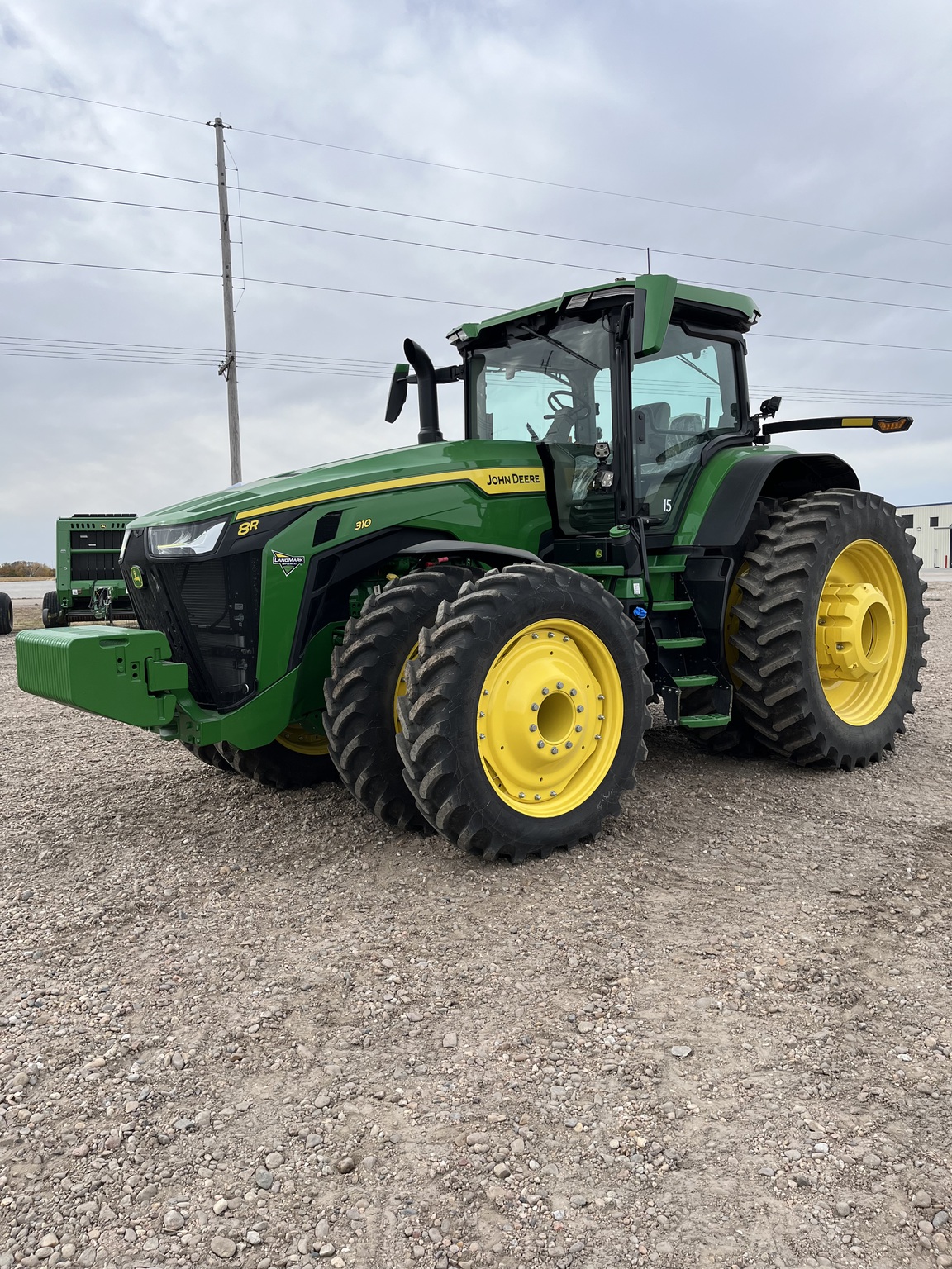 2025 John Deere 8R 310 Image 3