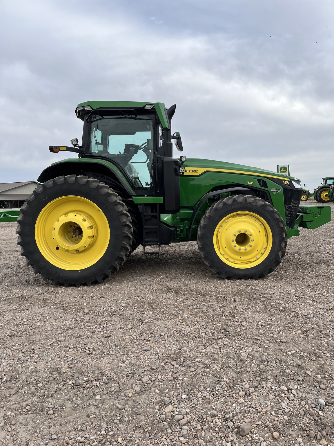 2025 John Deere 8R 310 Image 8