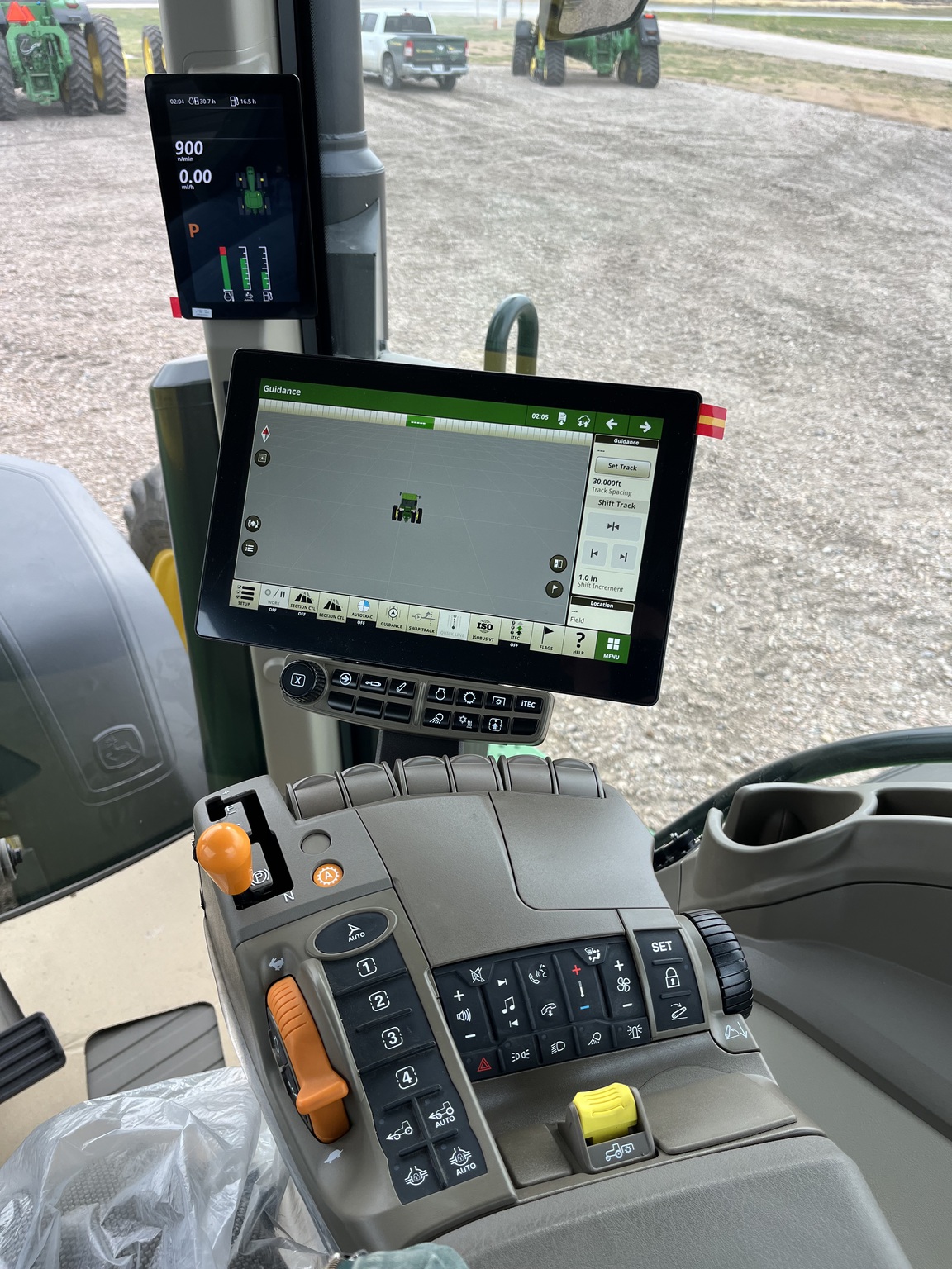 2025 John Deere 8R 310 Image 15