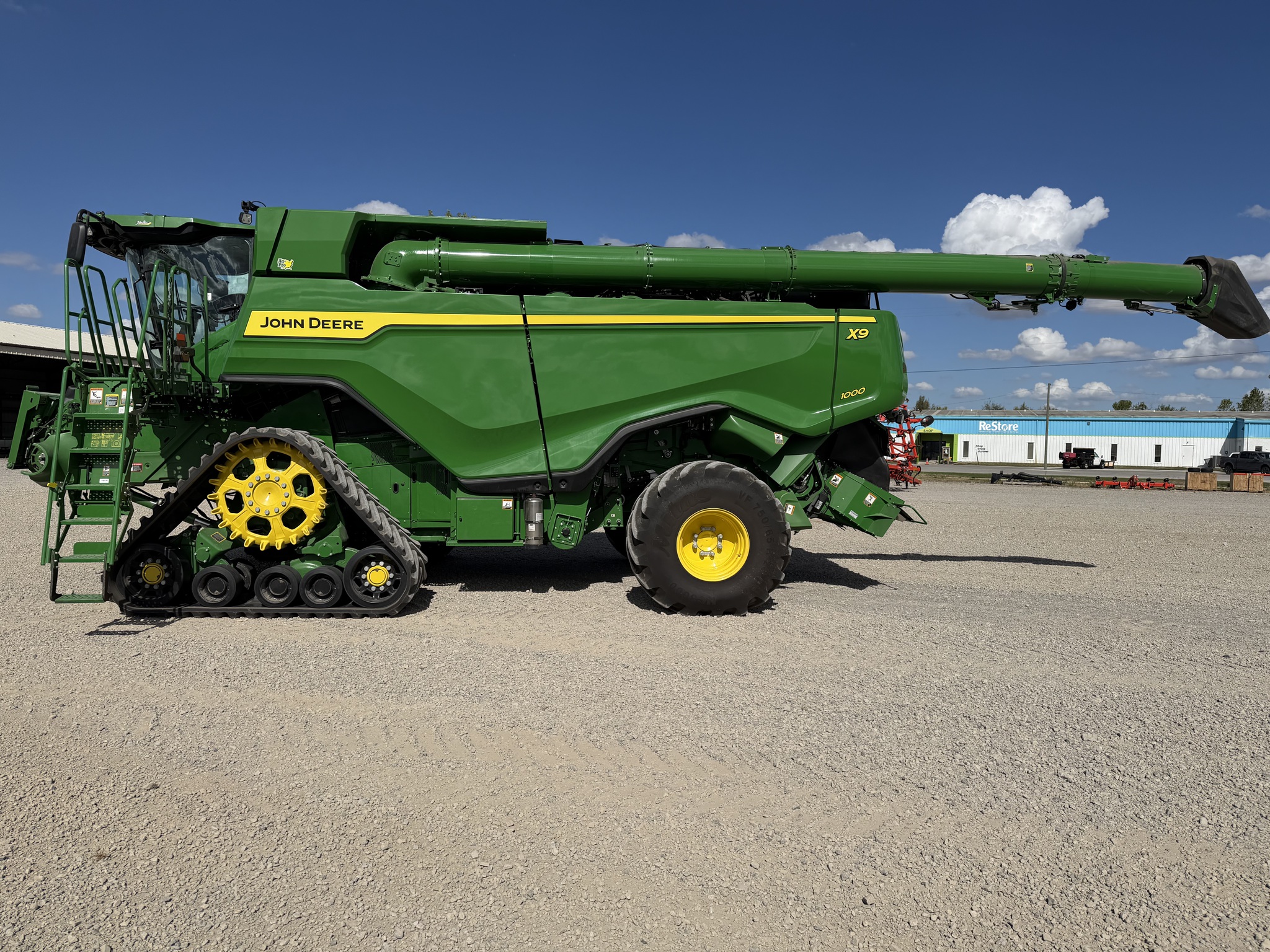 2024 John Deere X9 1000 Image 2