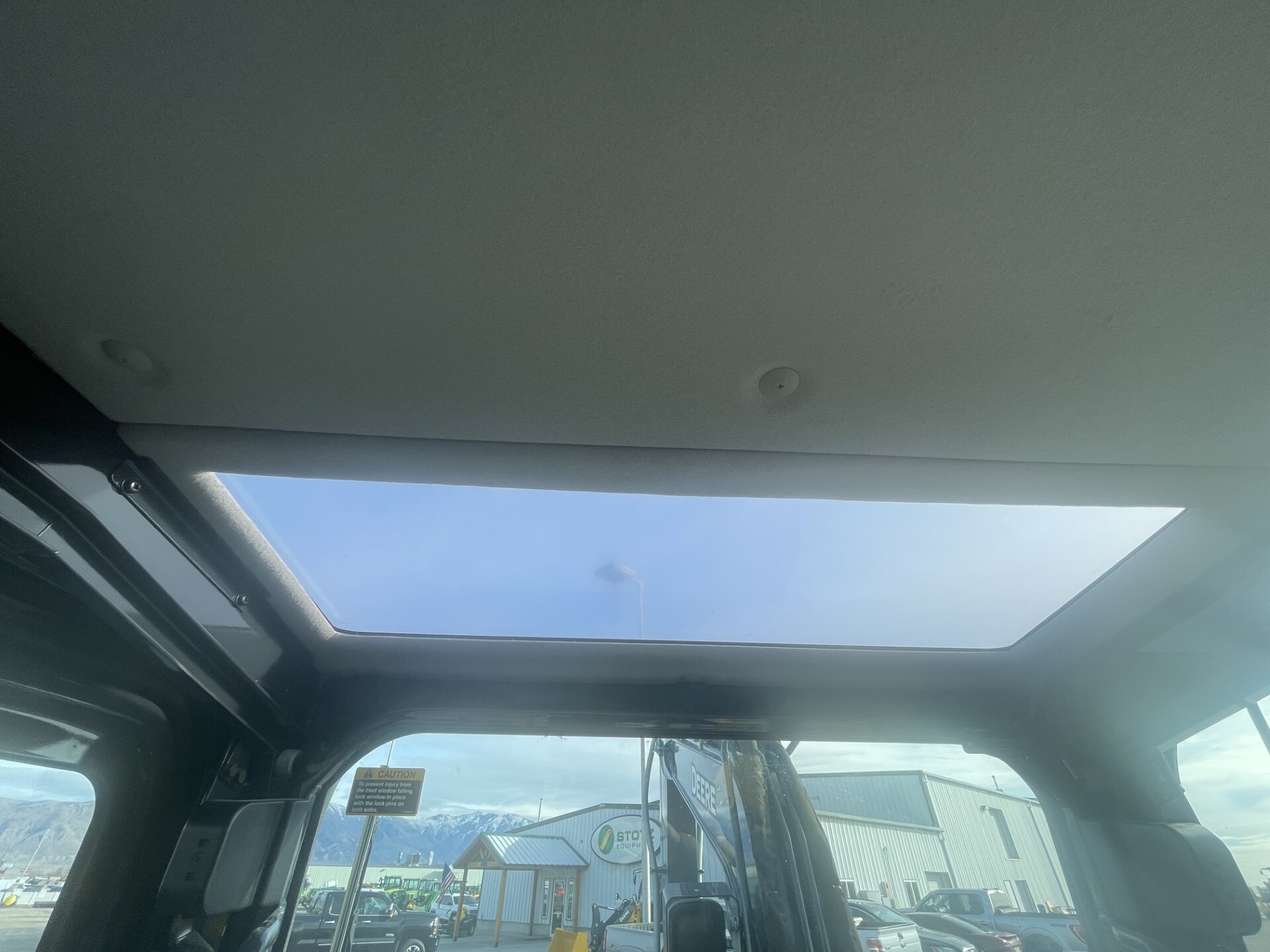 2024 John Deere 35 P Image 21