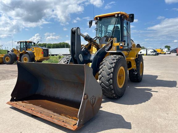 Photo of a 2021 John Deere 524P