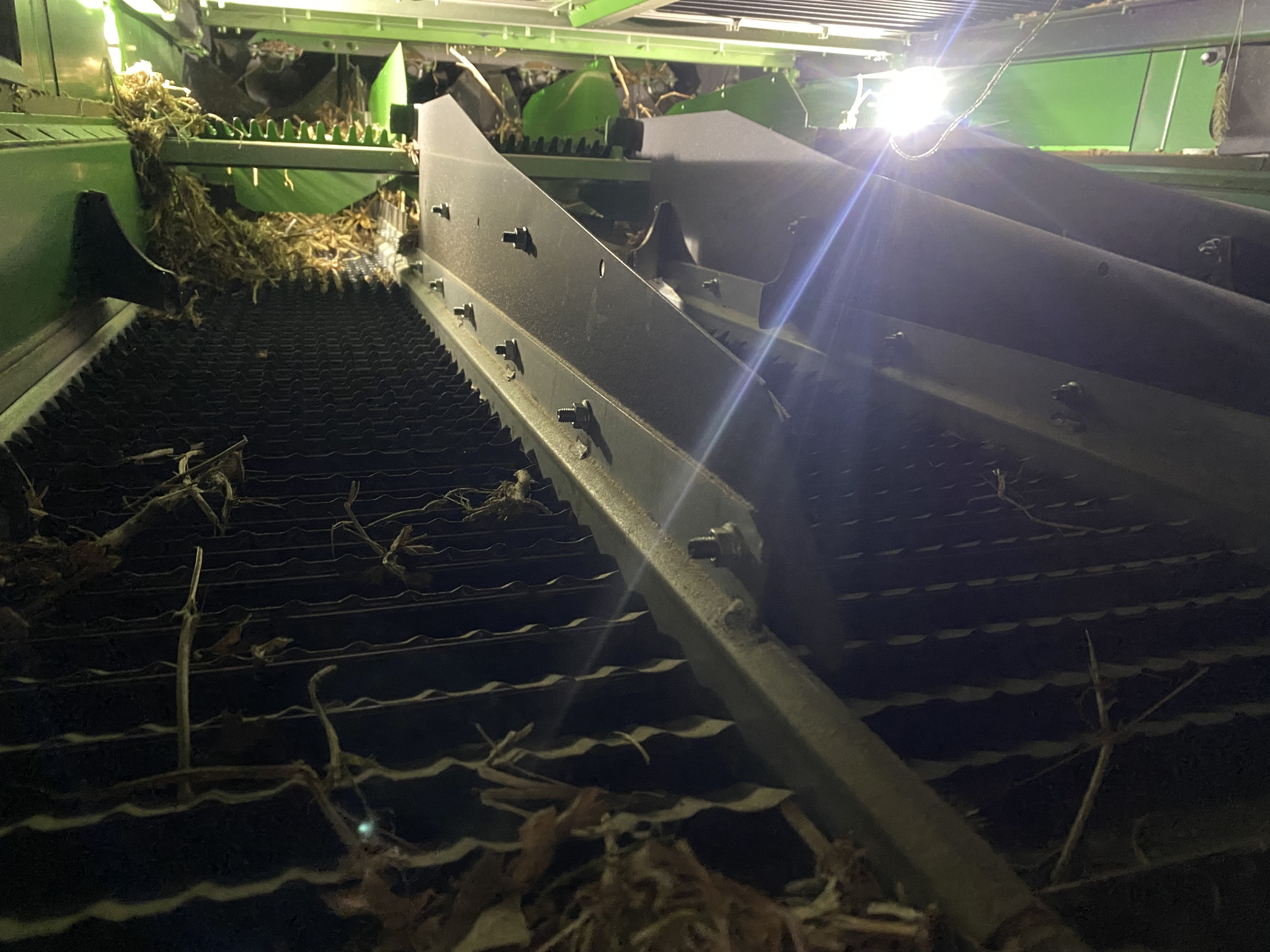 2023 John Deere S780 Image 24