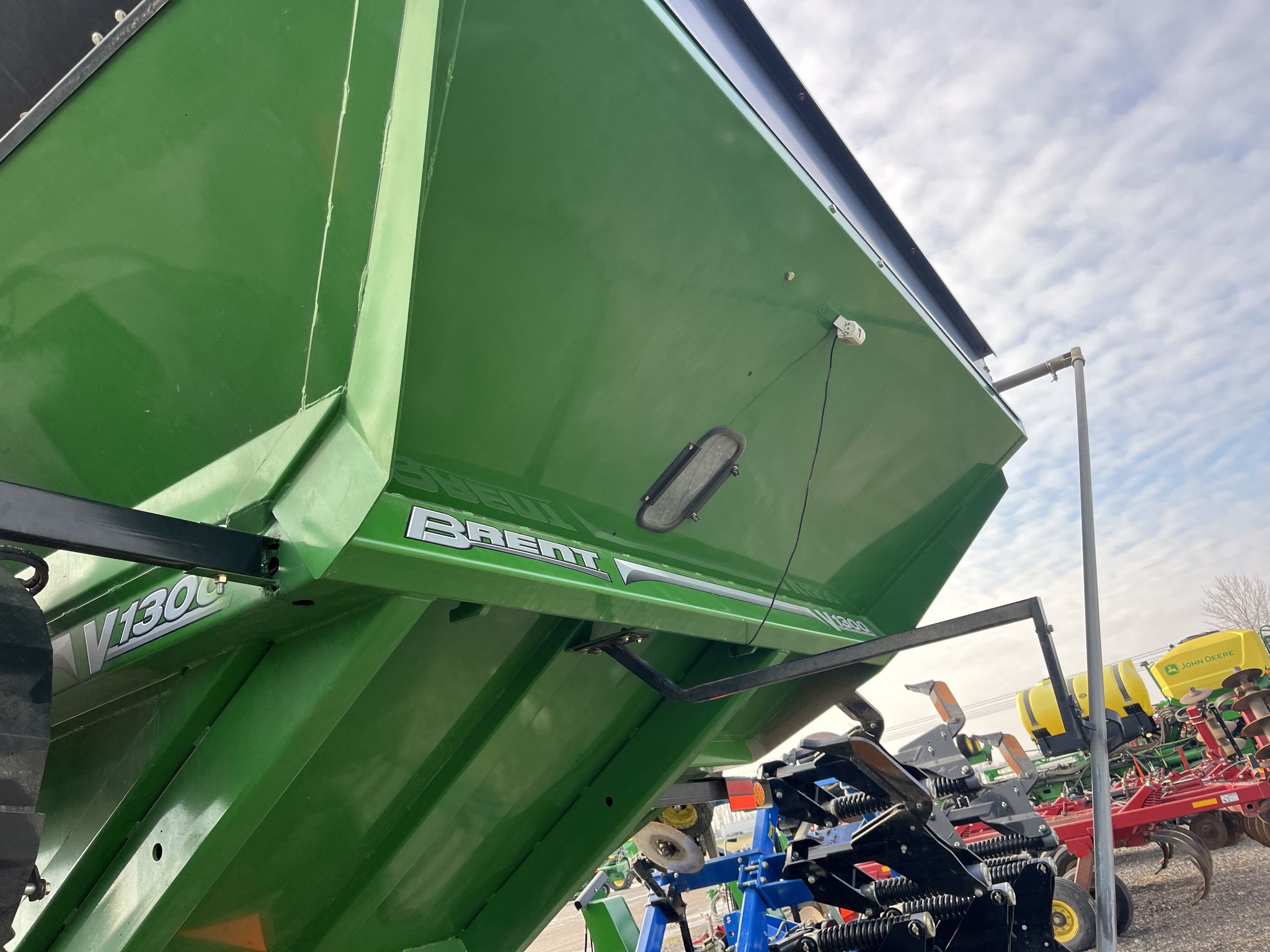 2022 Brent V1300 Image 21