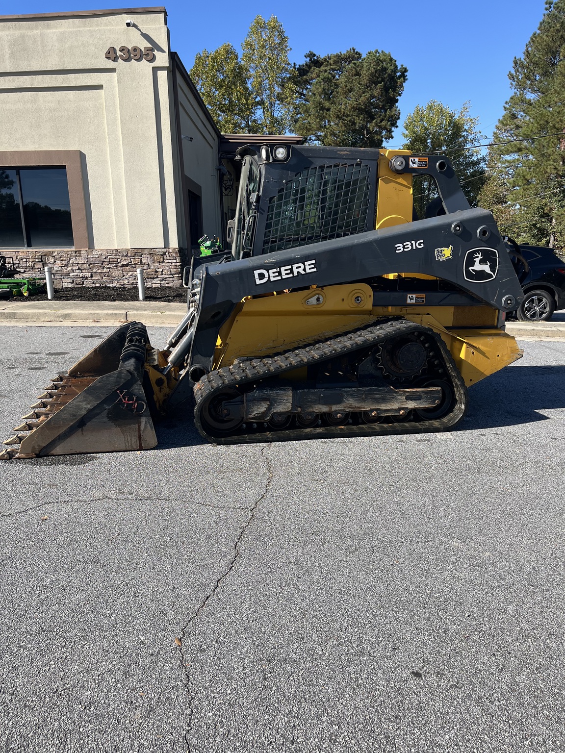 2022 John Deere 331G Image 12