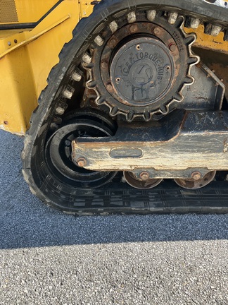 2022 John Deere 331G Picture 7 2022 John Deere 331G-7