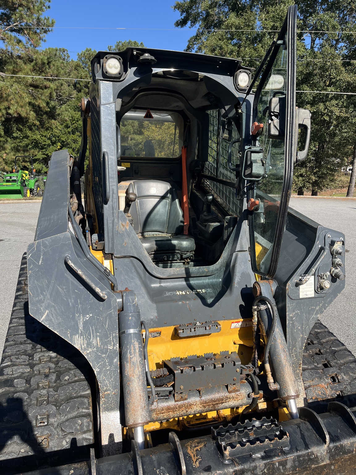 2022 John Deere 331G Image 5