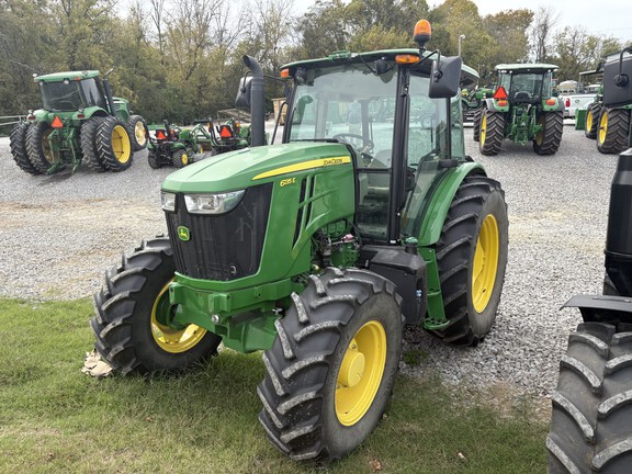 2022 John Deere 6135E