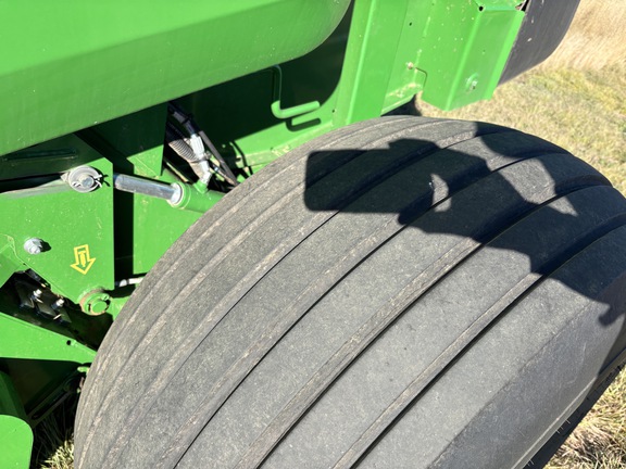 2020 John Deere 560M (13th thumbnail)