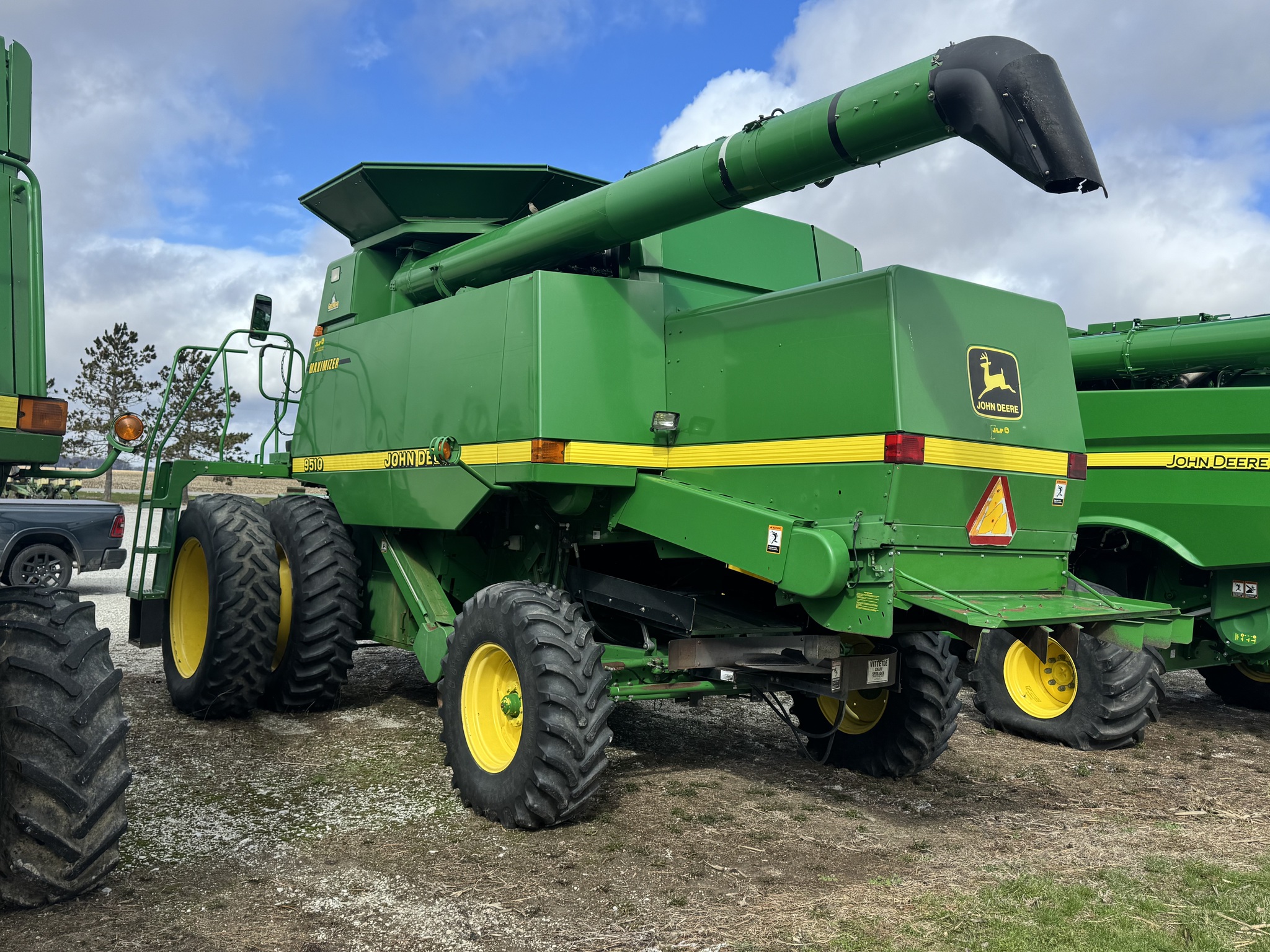 1998 John Deere 9510 Image 2