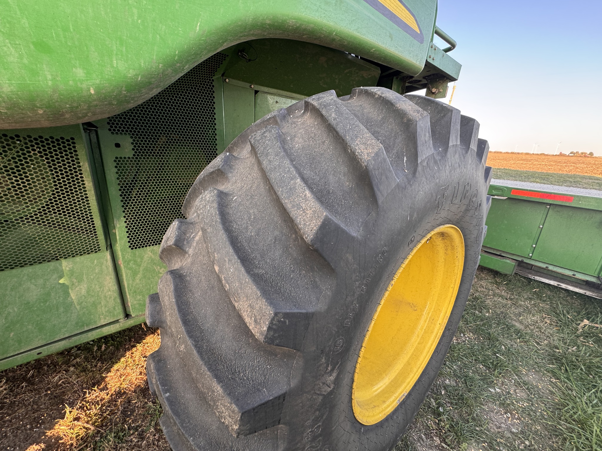  2010 John Deere 9570 STS at Heritage Tractor in Galesburg, IL