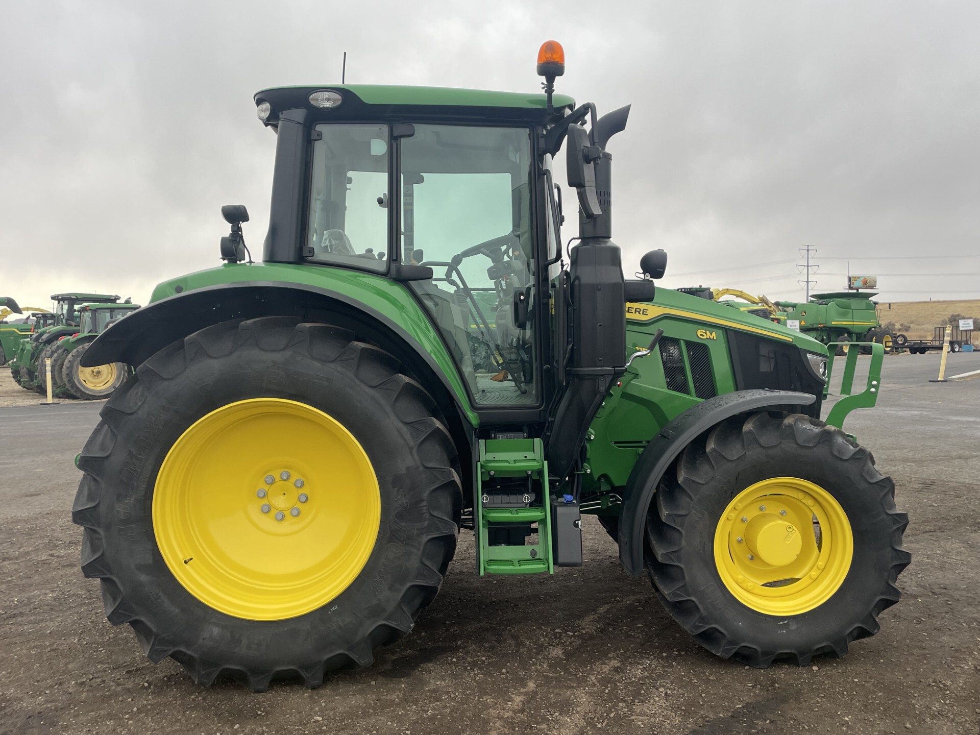 2025 John Deere 6M 115 Image 4