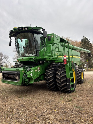  John Deere S780