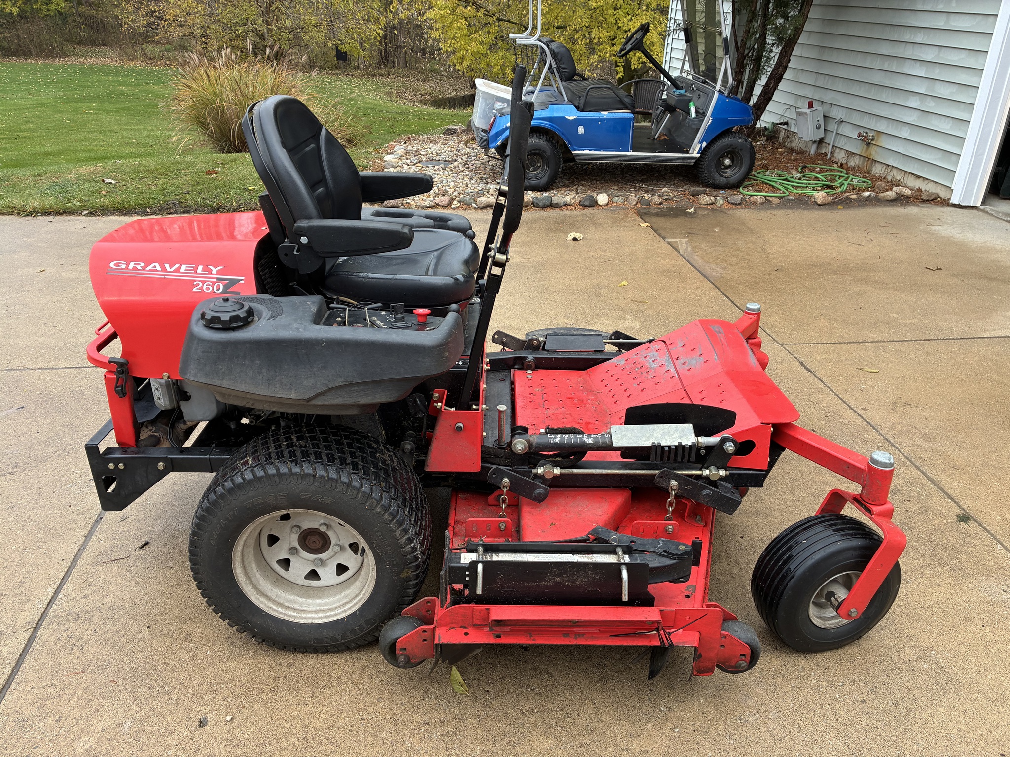 2004 Gravely 260Z-25 Image 2