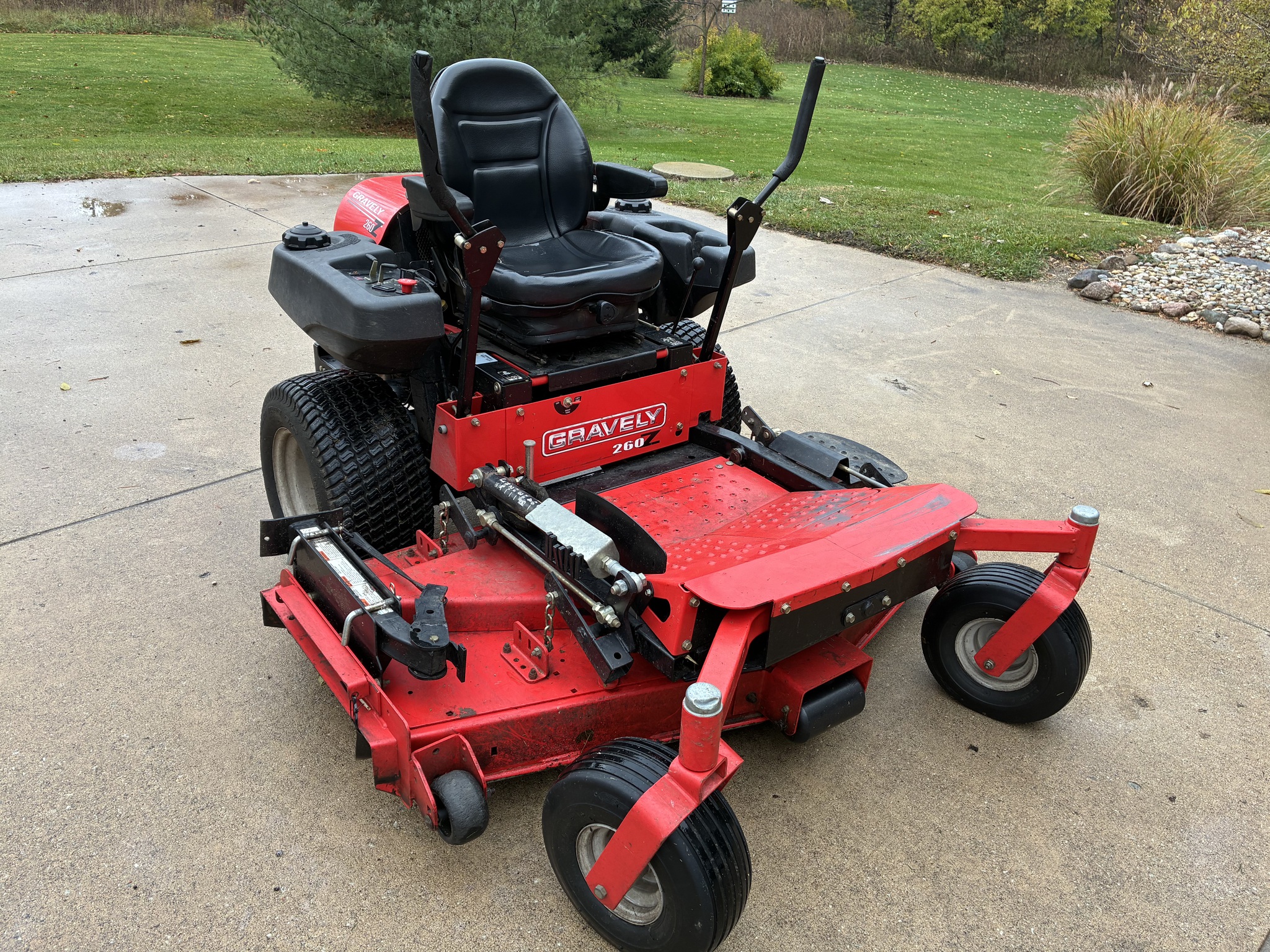 2004 Gravely 260Z-25 Image 1