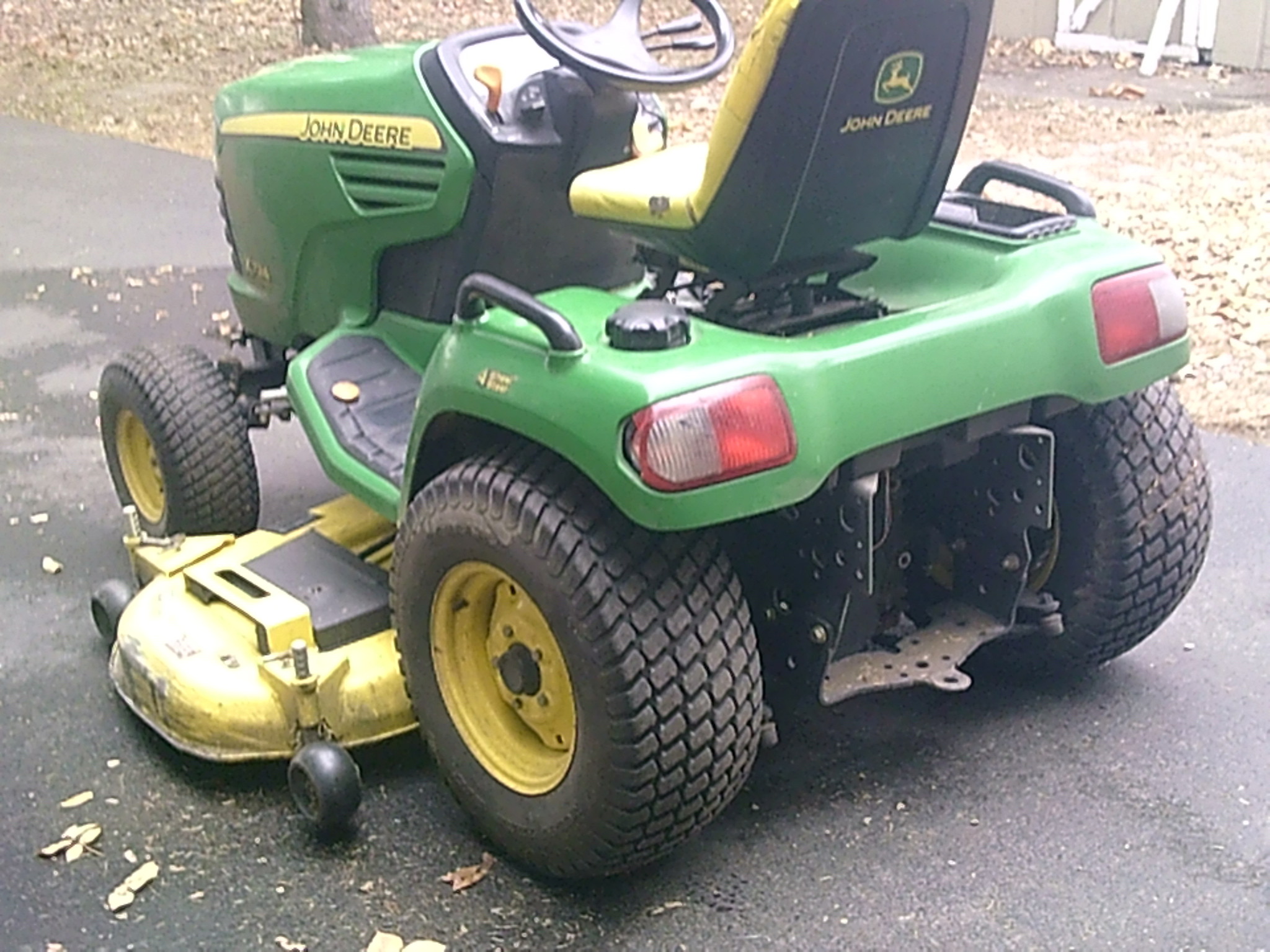 2008 John Deere X724 Image 5