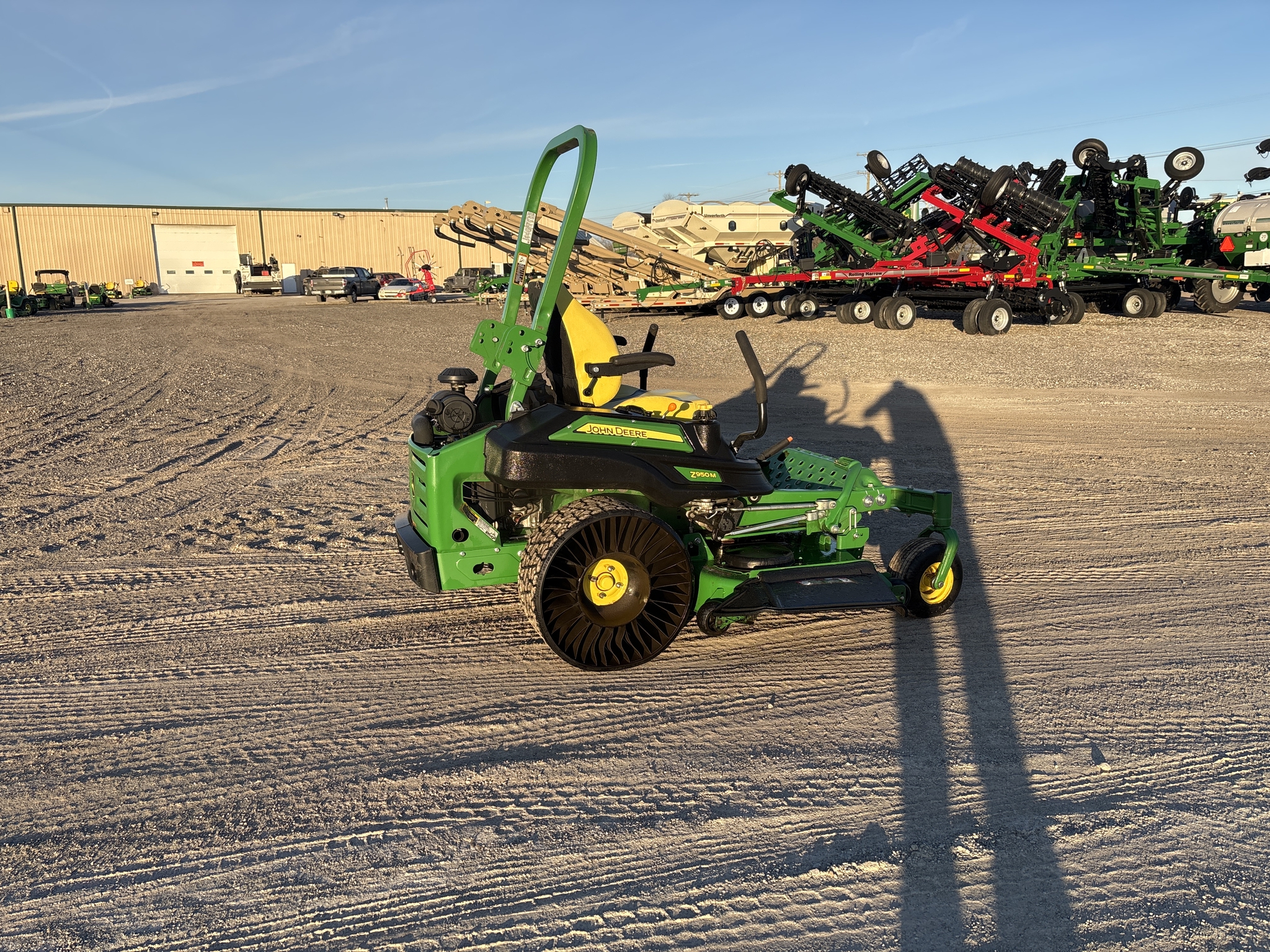 Used 2022 John Deere Z950M Zero Turn Mowers at Koenig Equipment in Greenfield, IN - PhotoXL4