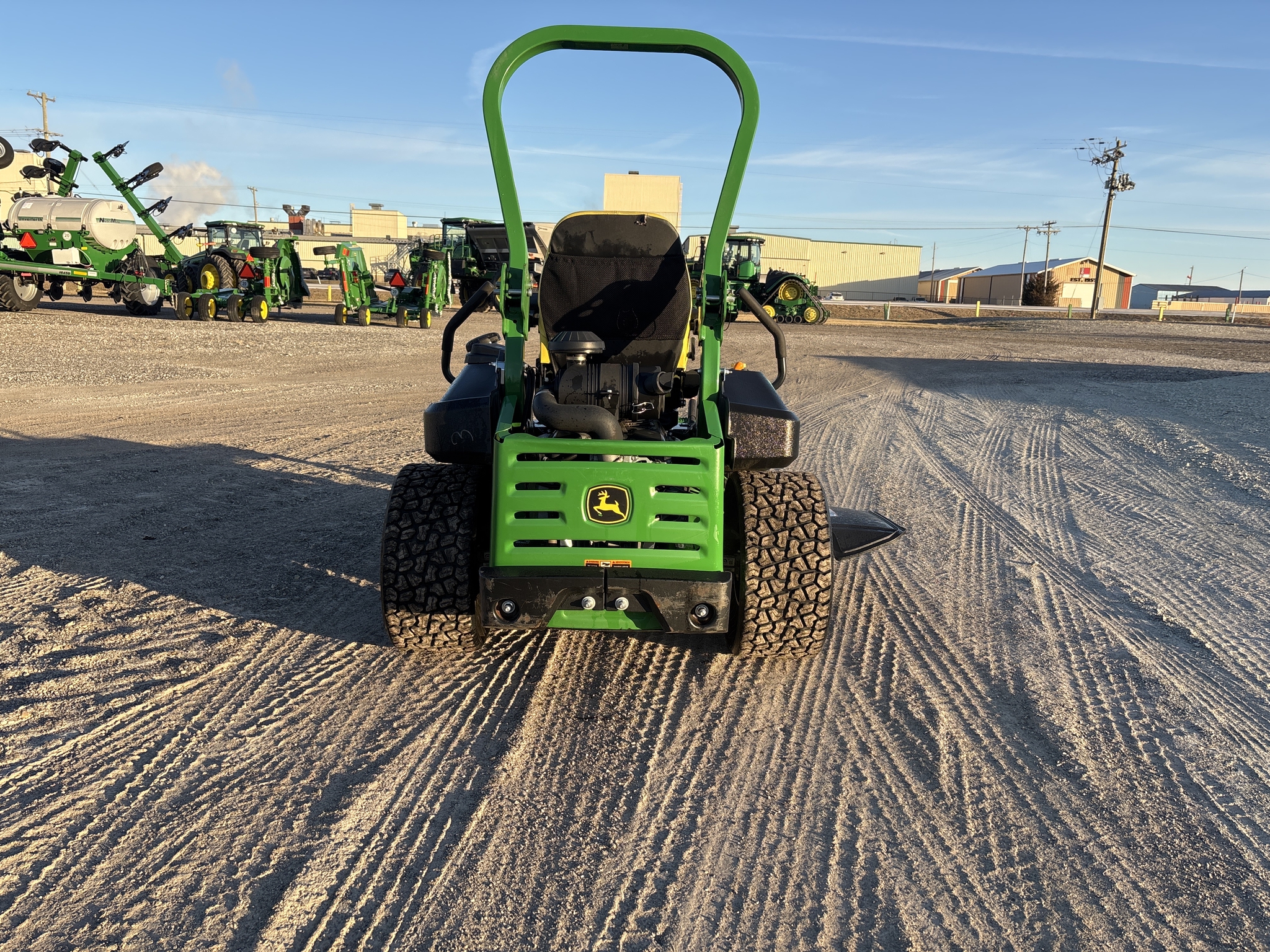 Used 2022 John Deere Z950M Zero Turn Mowers at Koenig Equipment in Greenfield, IN - PhotoXL5