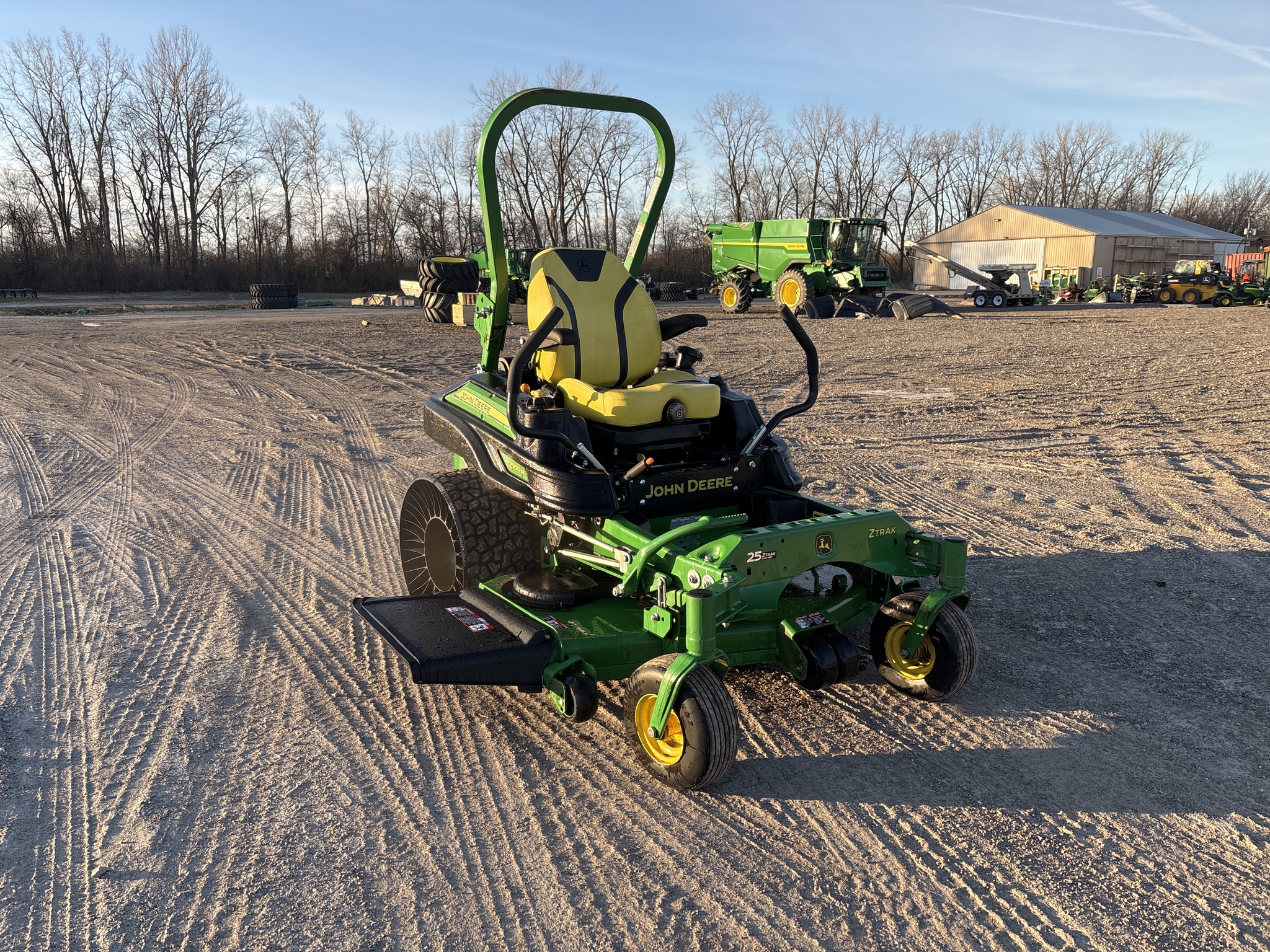 Used 2022 John Deere Z950M Zero Turn Mowers at Koenig Equipment in Greenfield, IN - PhotoXL2