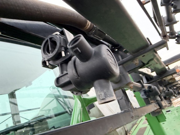 2001 John Deere 4710 - Photo32