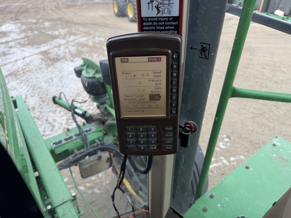 2001 John Deere 4710 - Photo44