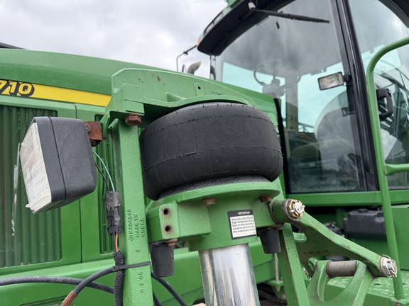 2001 John Deere 4710 - Photo11