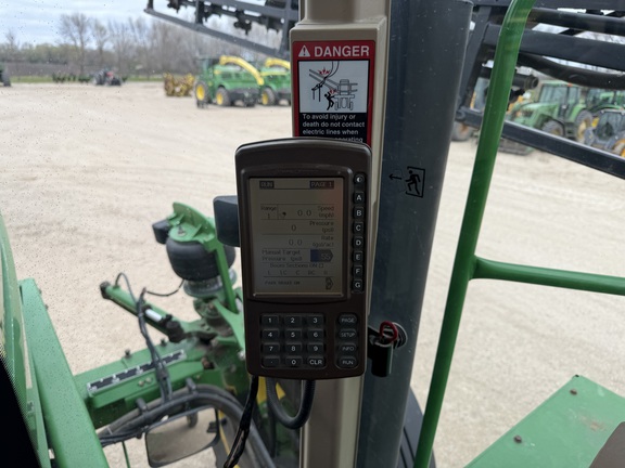 2001 John Deere 4710 - Photo48