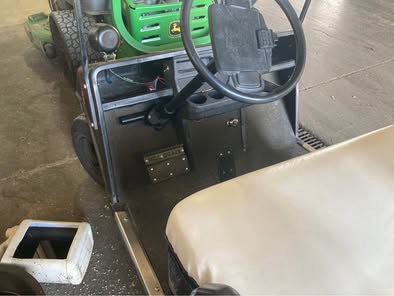 1990 EZ-GO H2190 Image 5