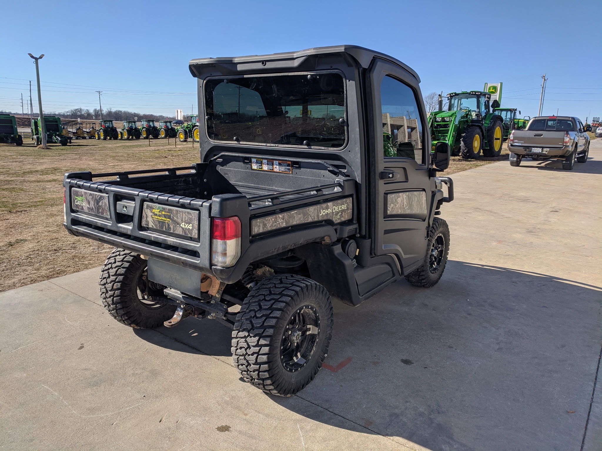 2023 John Deere XUV 835R at Heritage Tractor in Rogersville, MO