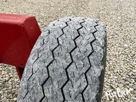 Photo of 2010 Unverferth HT36