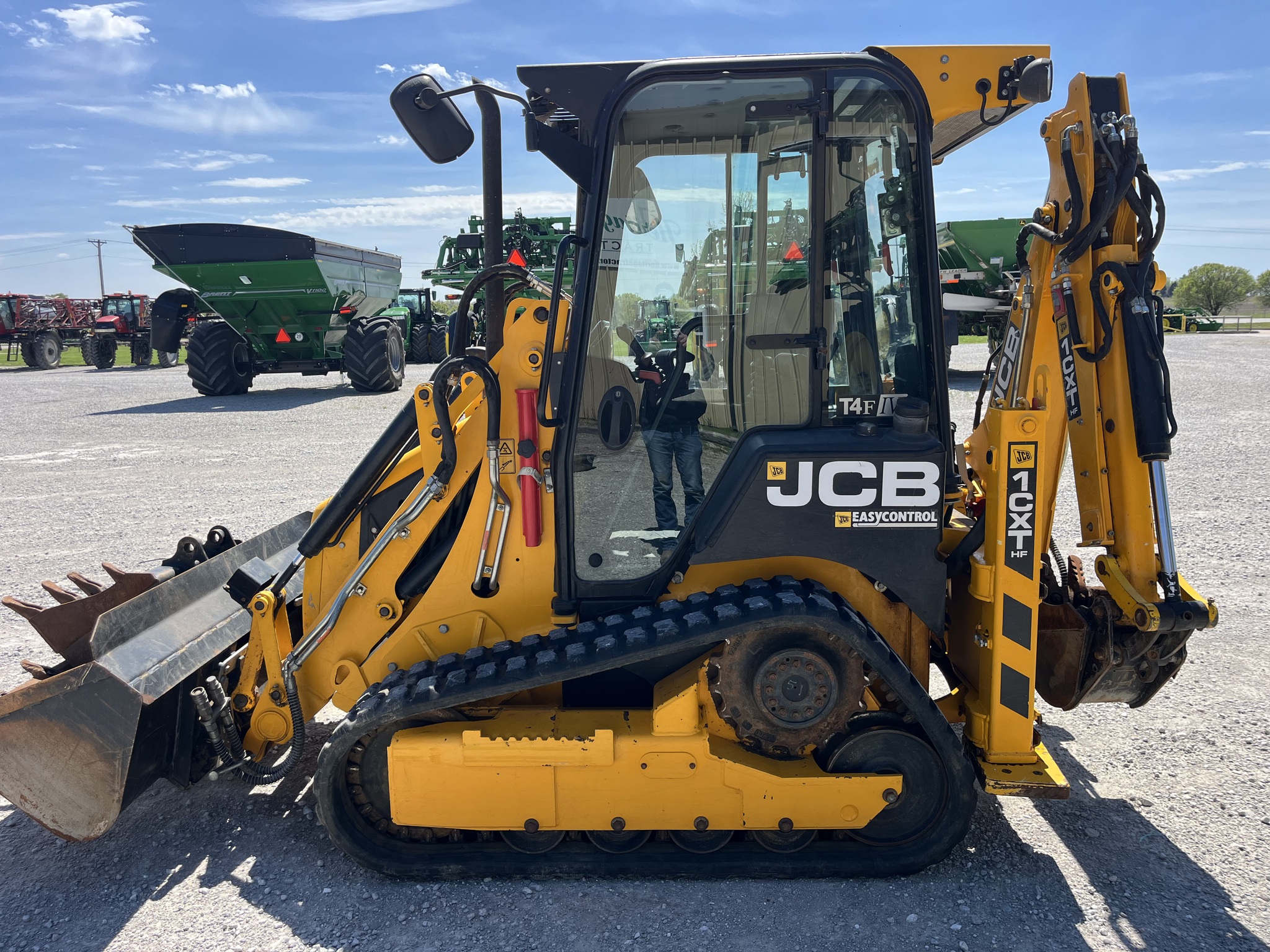  2020 JCB 1CXT at Heritage Tractor in Nevada, MO