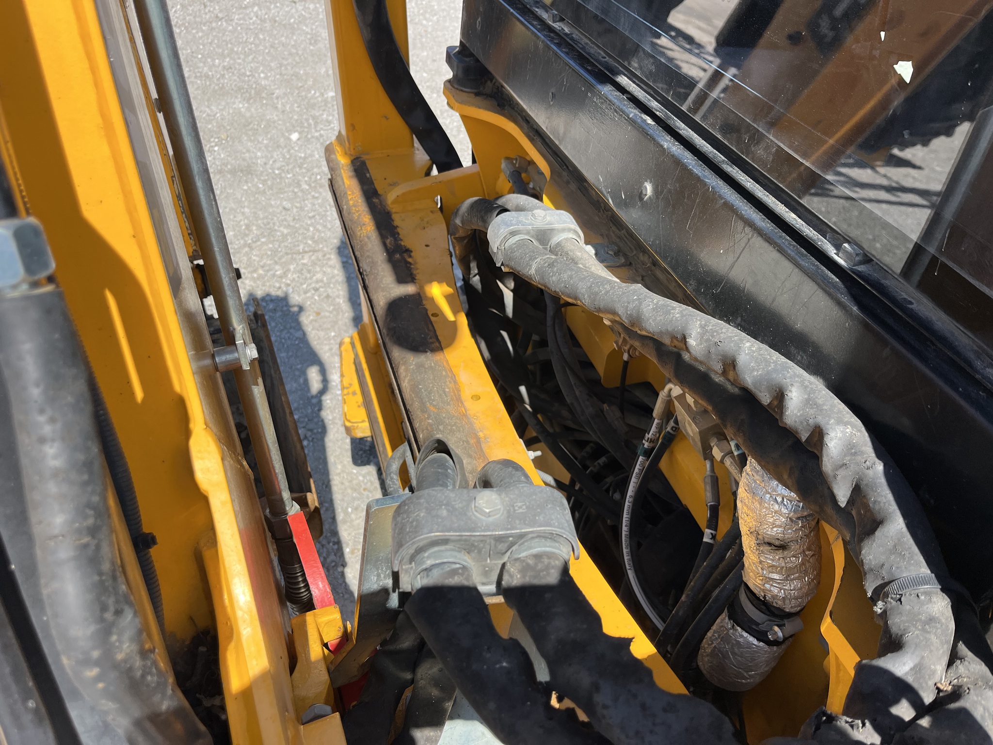  2020 JCB 1CXT at Heritage Tractor in Nevada, MO