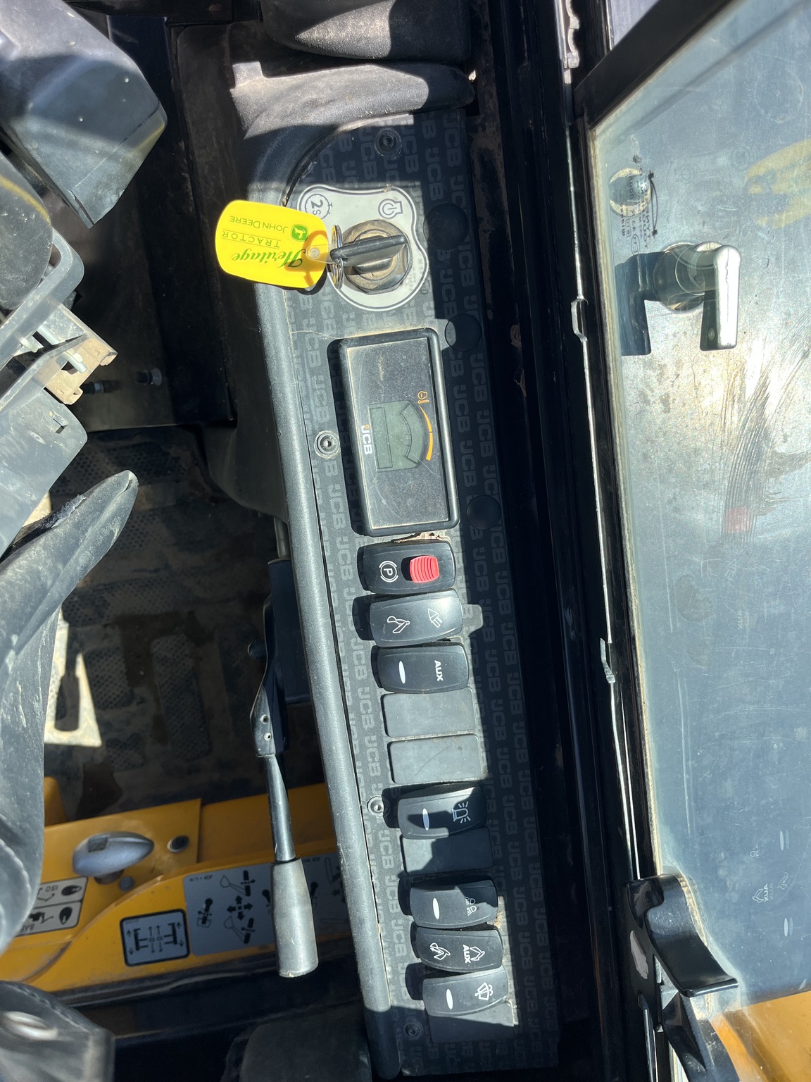  2020 JCB 1CXT at Heritage Tractor in Nevada, MO