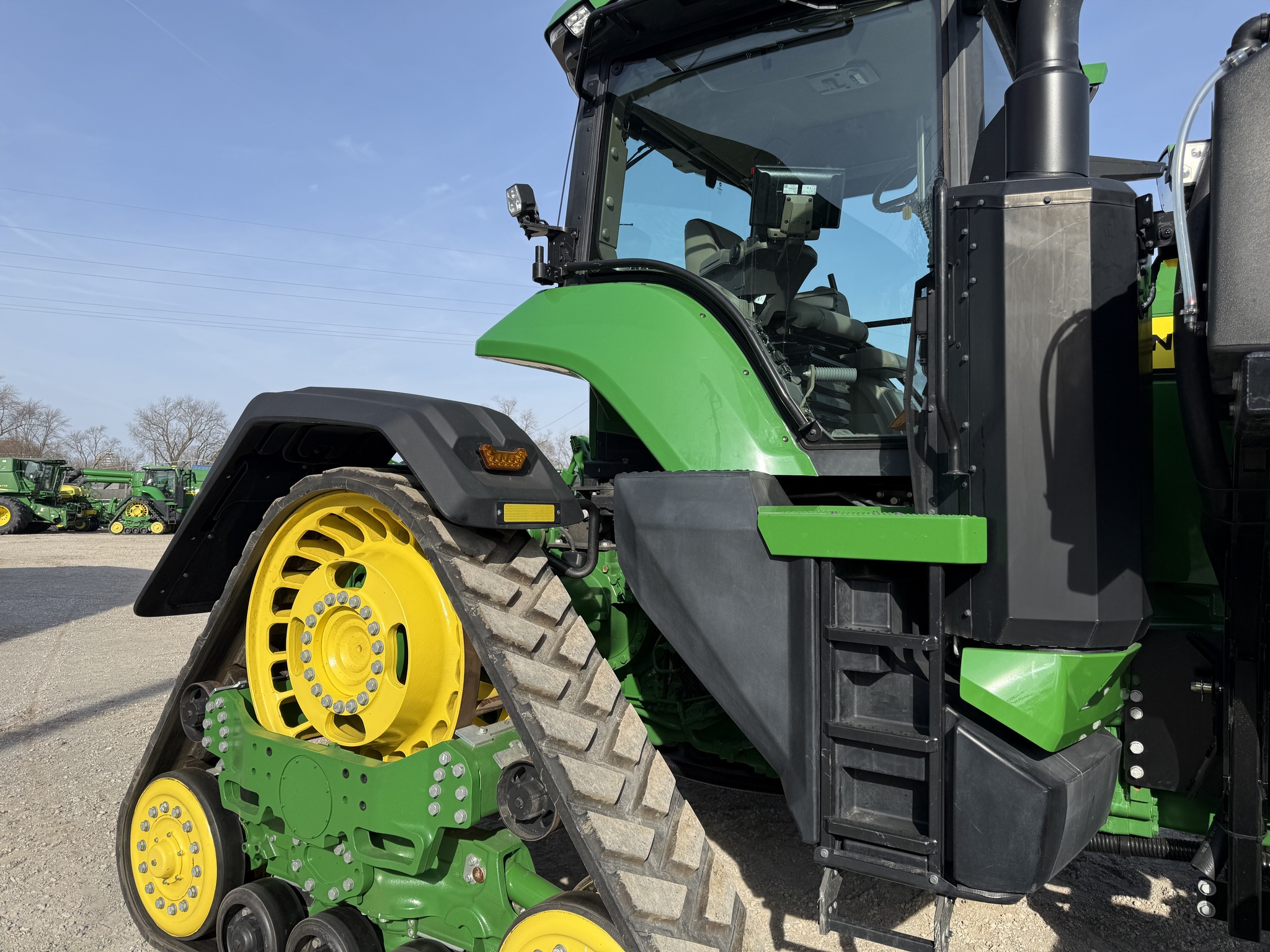  2021 John Deere 8RX 370 at Heritage Tractor in Pontiac, IL