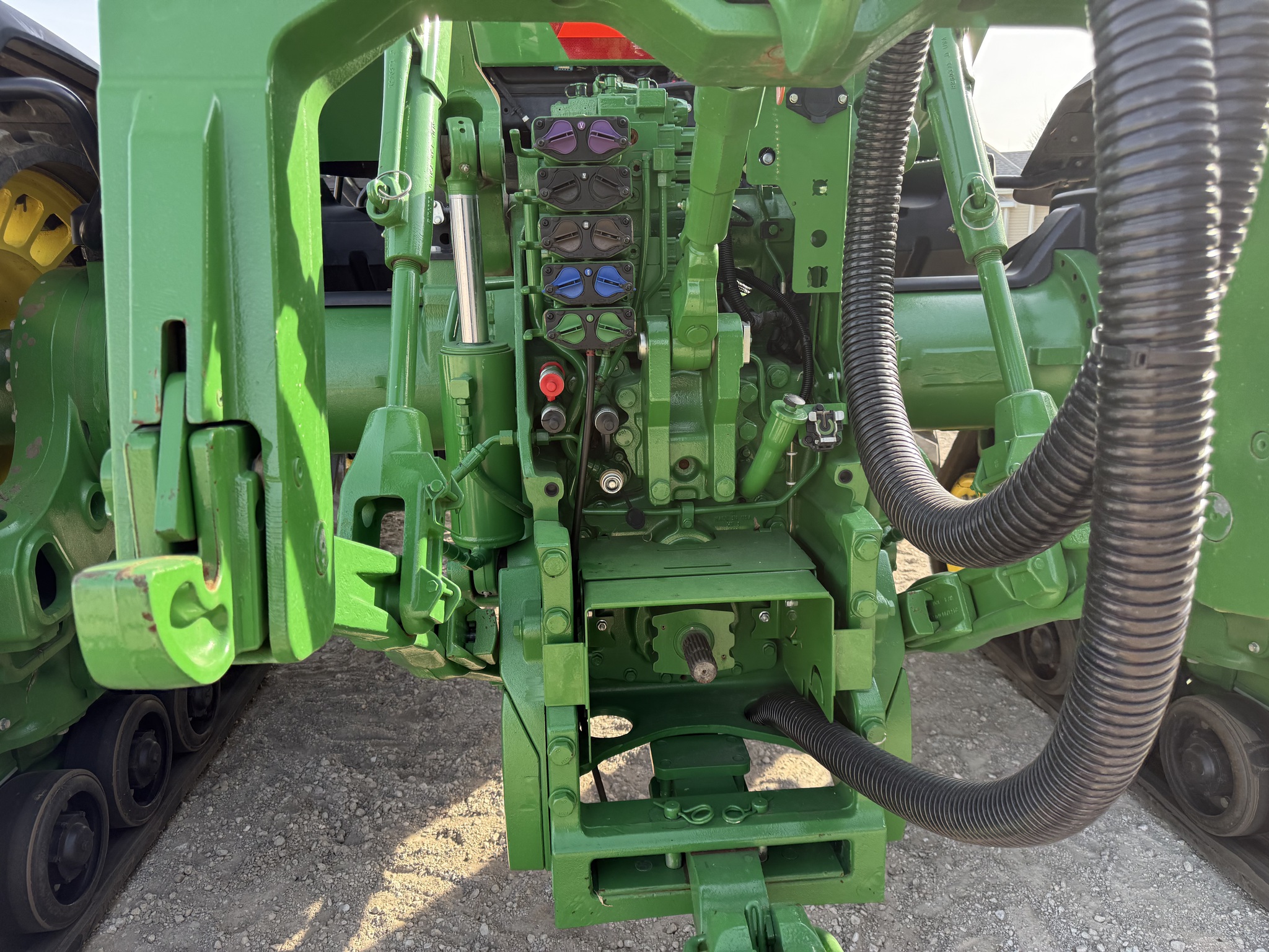  2021 John Deere 8RX 370 at Heritage Tractor in Pontiac, IL