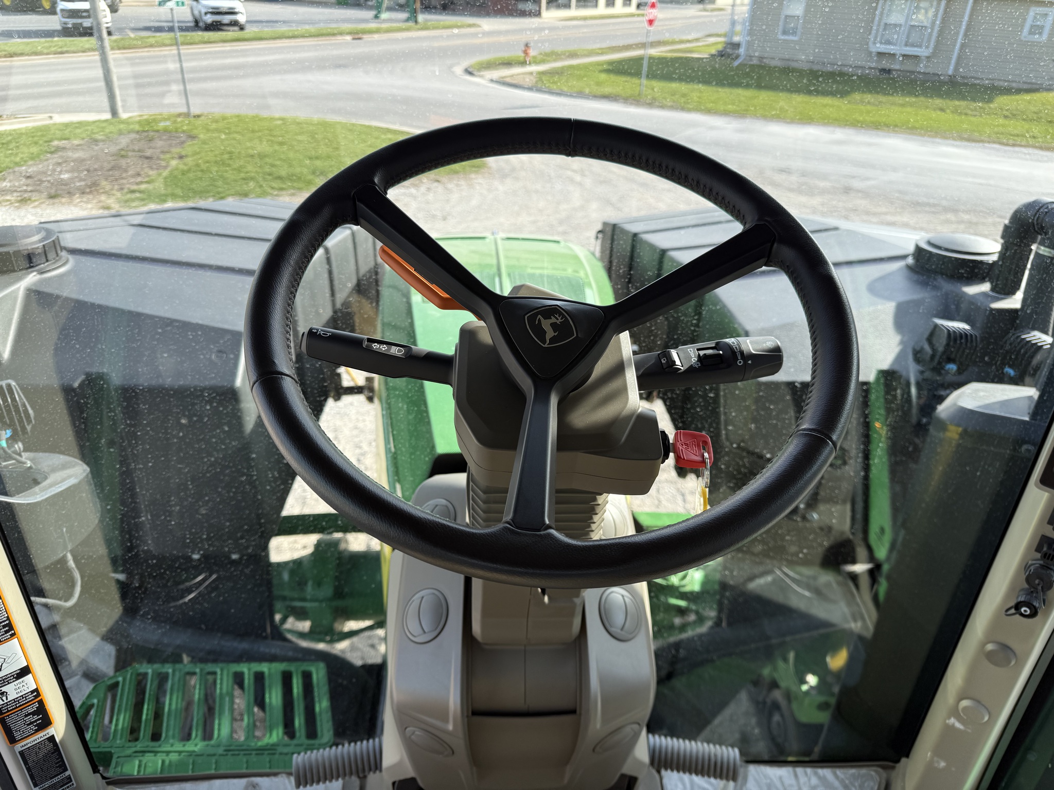  2021 John Deere 8RX 370 at Heritage Tractor in Pontiac, IL