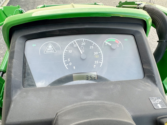 2022 John-Deere 1023E