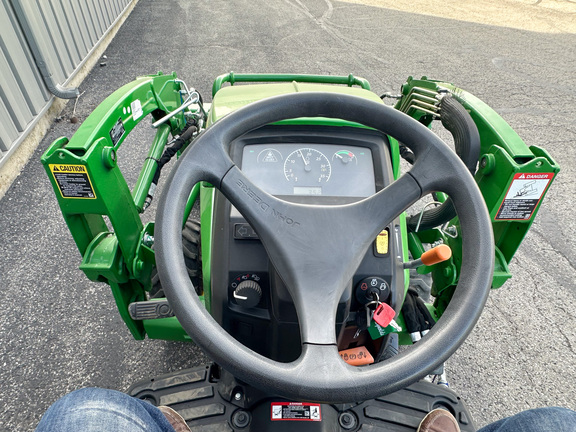 2022 John-Deere 1023E