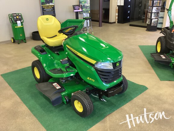 Photo of 2025 John Deere X370