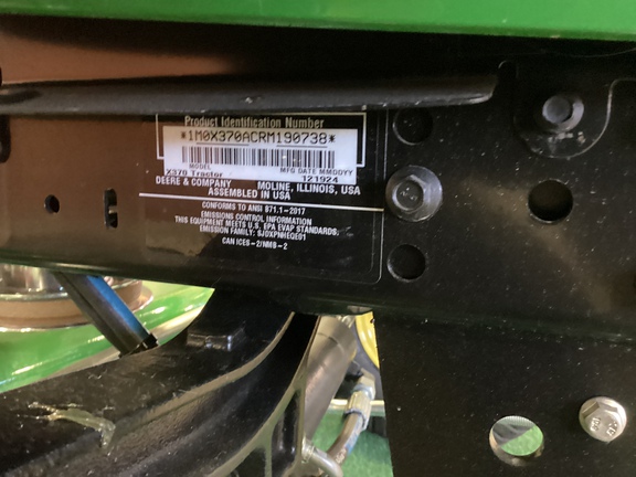 Photo of 2025 John Deere X370