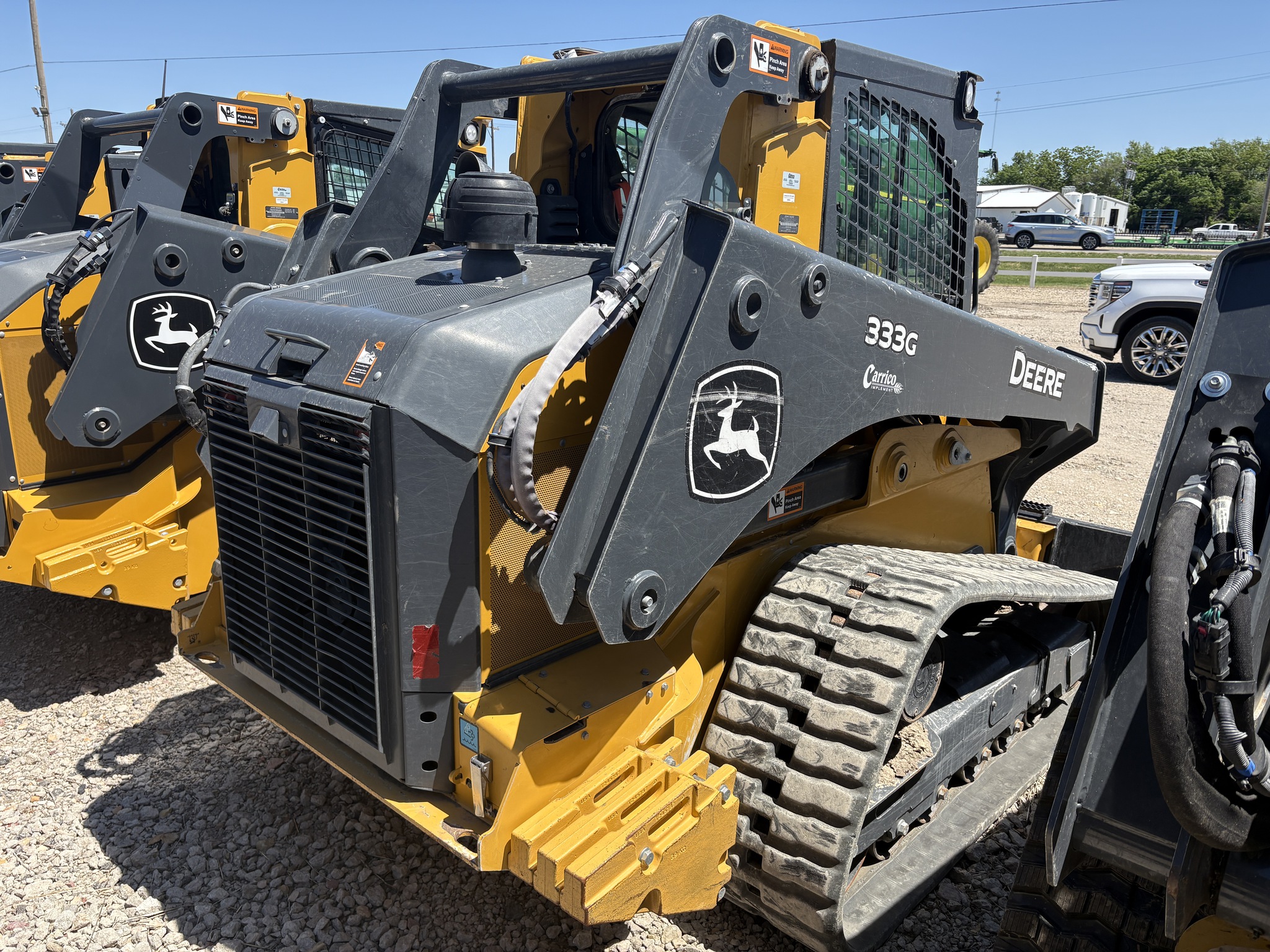 2022 John Deere 333G Image 4
