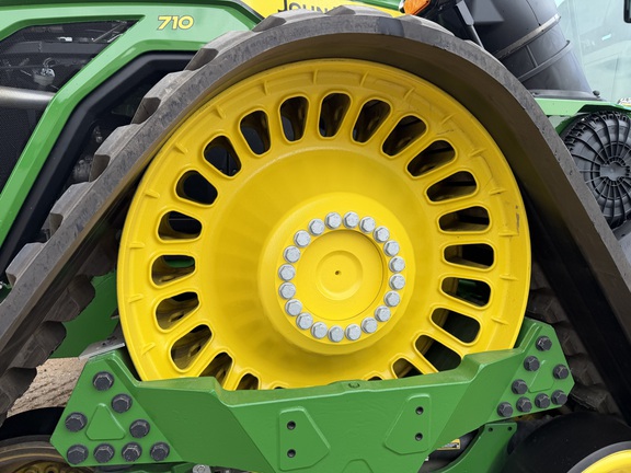 2025 John Deere 9RX 710 - Photo11