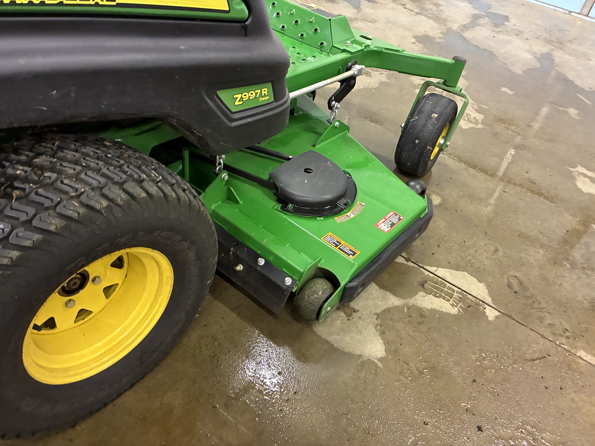 2023 John Deere Z997R Image 9