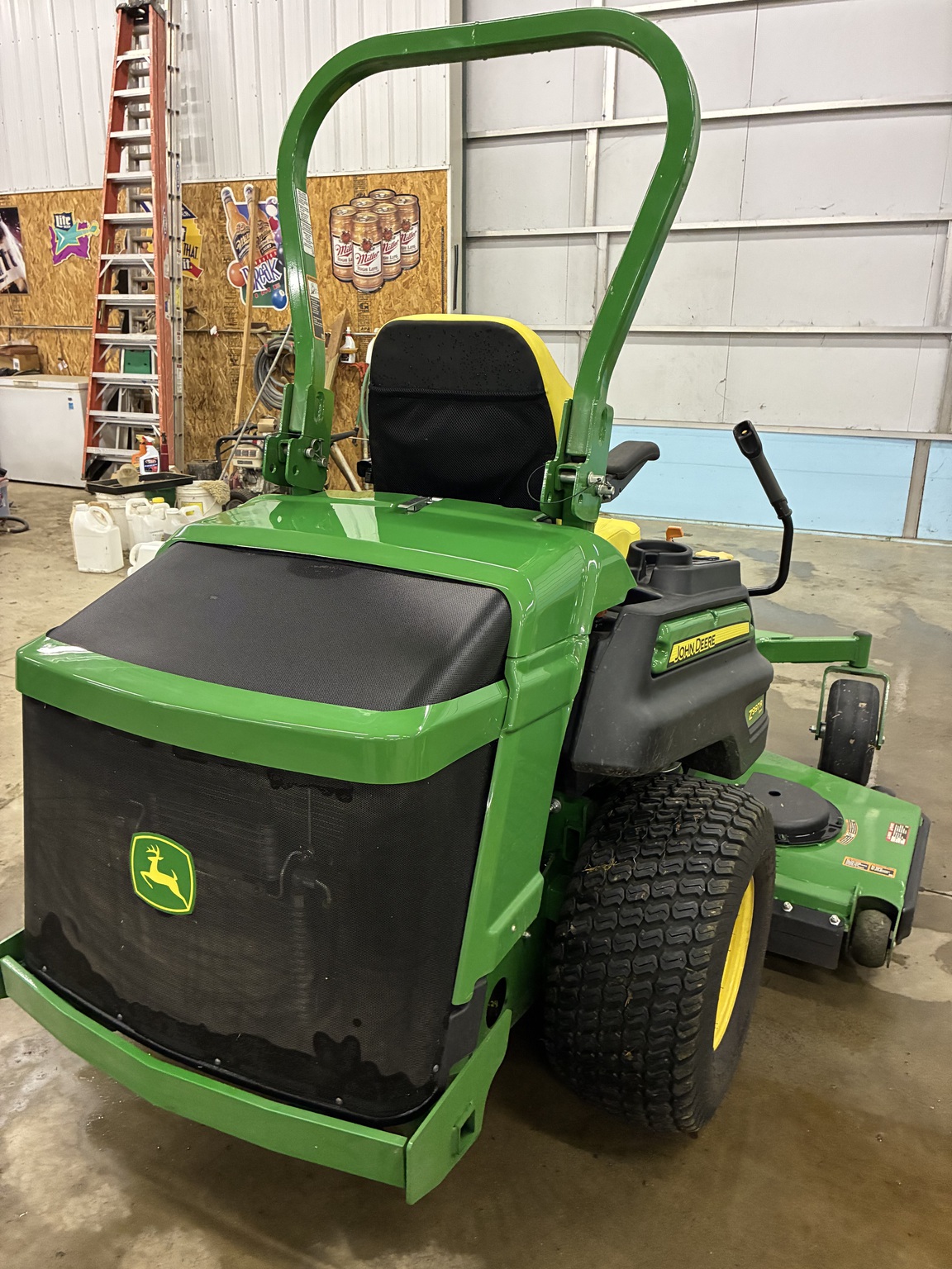 2023 John Deere Z997R Image 6