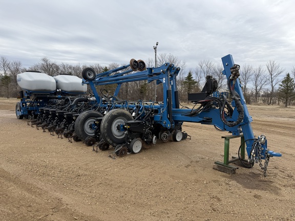  Kinze 4900