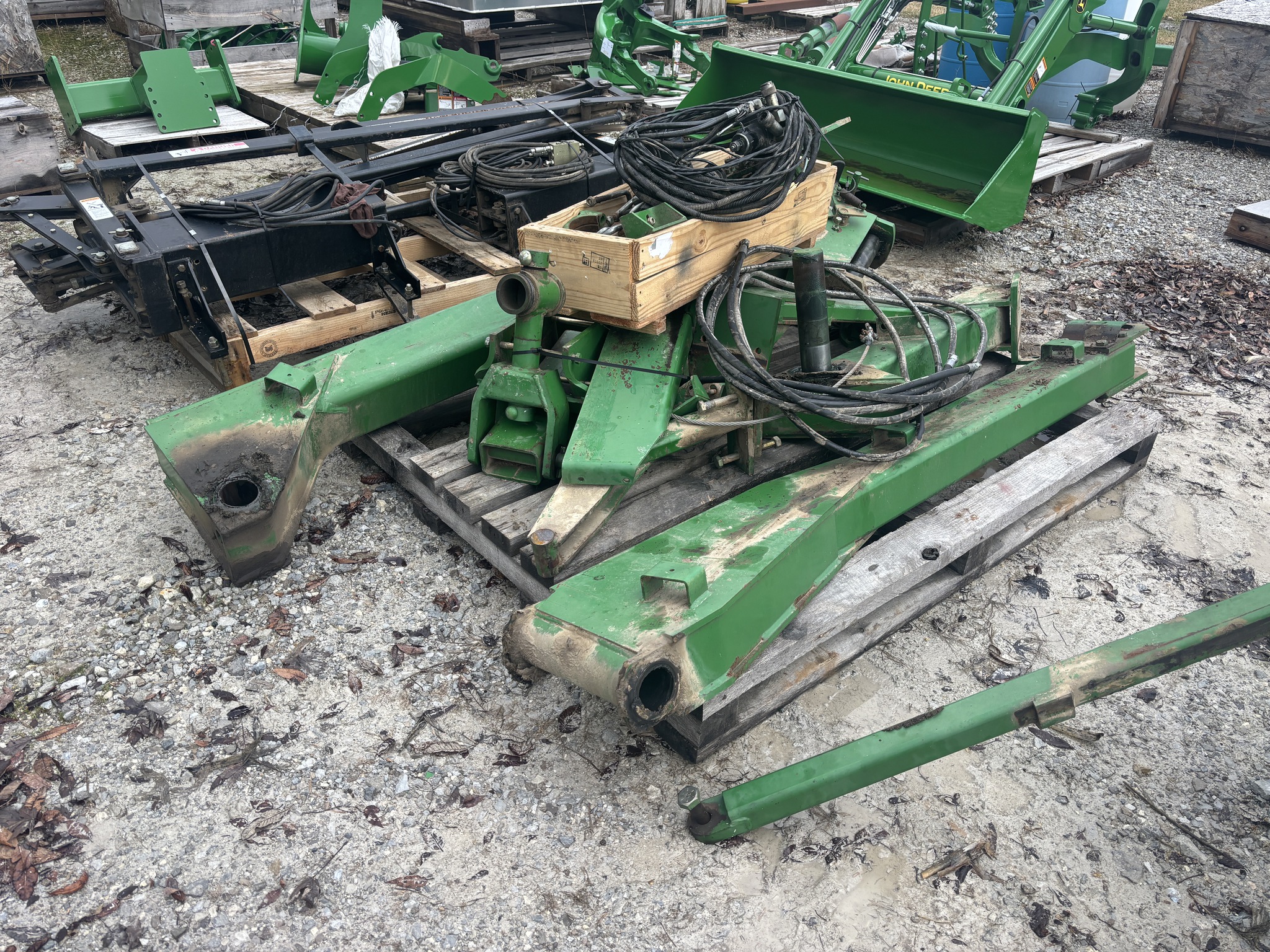Used 2000 John Deere 1560 Tandem Hitch Attachments: Drill at Koenig Equipment in Anna, OH - PhotoXL4