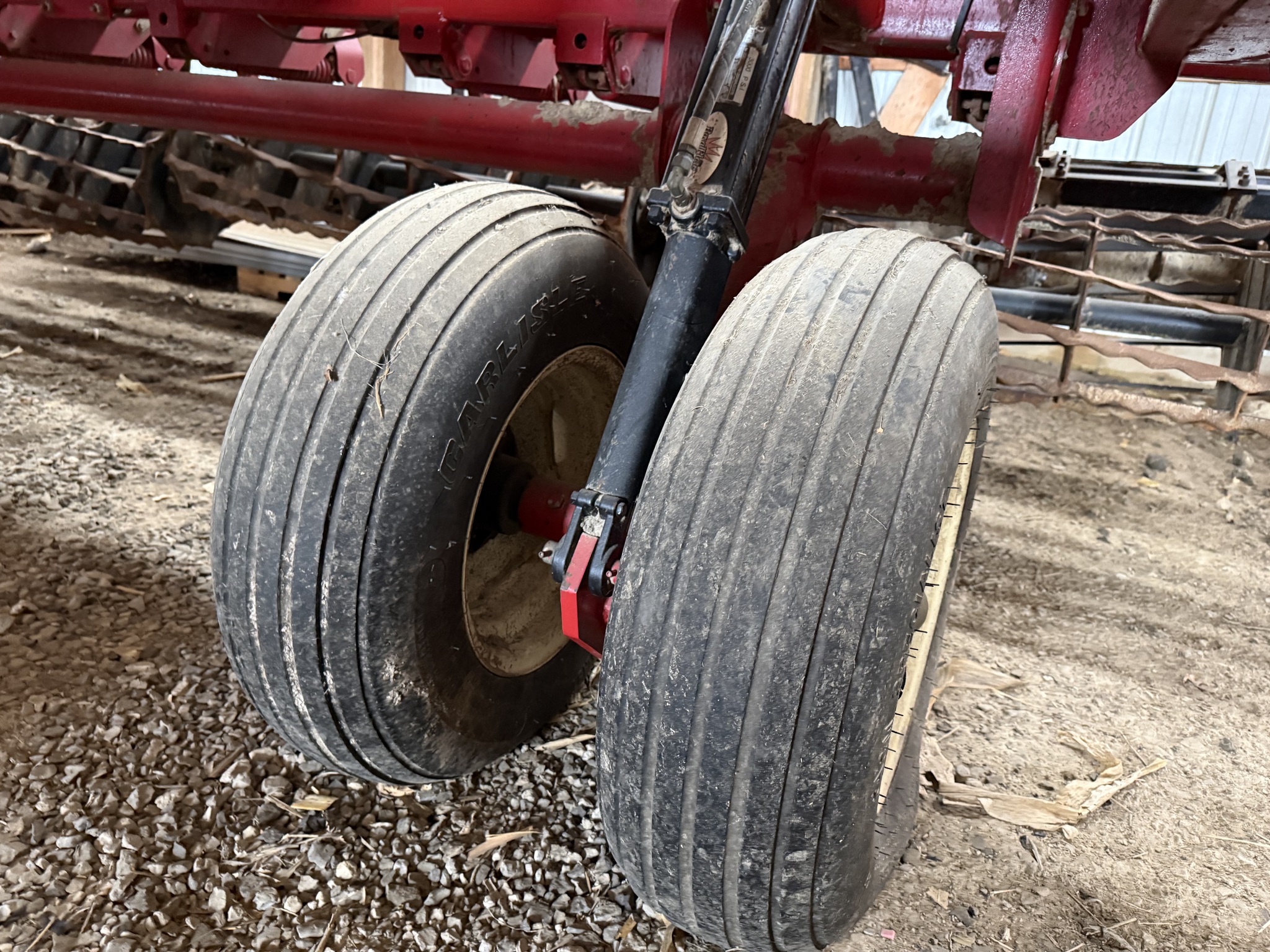 2017 Unverferth 1645-45 Image 11