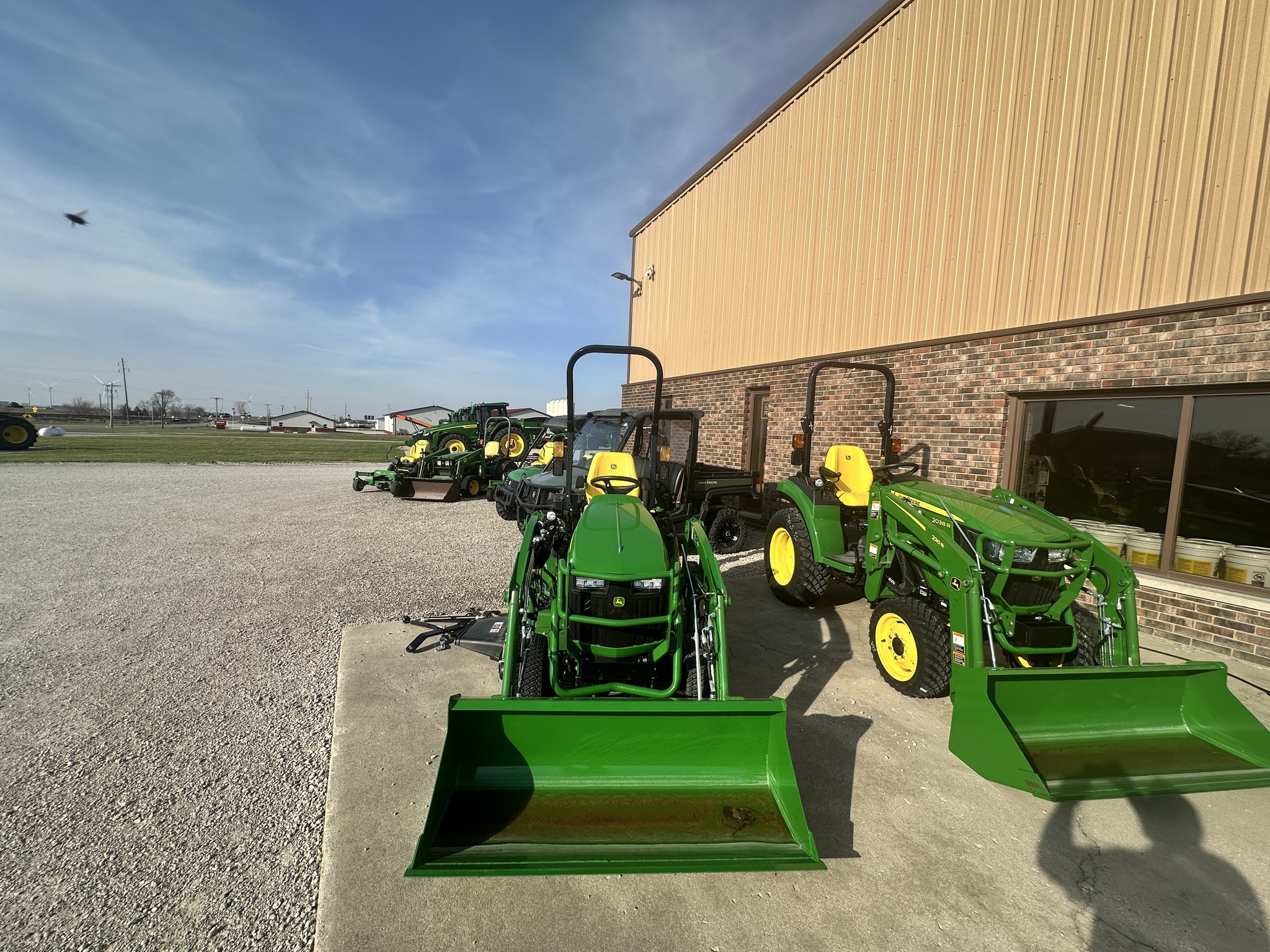  2024 John Deere 1025R at Heritage Tractor in Lexington, IL